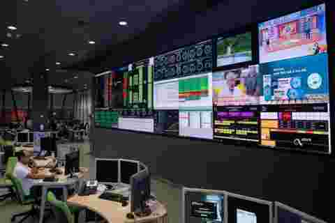LCD video wall at altice portugal telecom operator network operations center noc