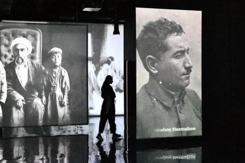 Pictures for customer "Jadid: Letters to Turkestan": an immersive multimedia exploration of Central Asian history in Uzbekistan with Barco G-series projectors