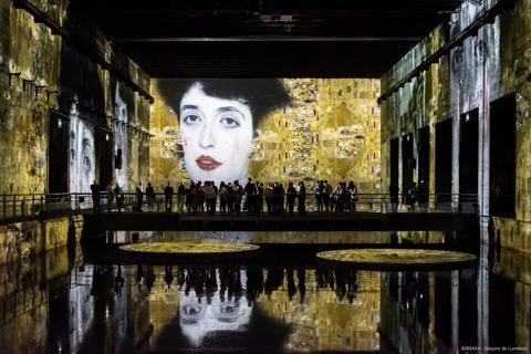 projection mapping in Bassins de Lumières, Bordeaux, France, created by Culturespaces
