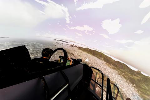 Saab dome simulator with Barco F400-N4K projectors