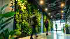 ClickShare Sustainability e-book for IT 2025