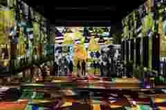 projection mapping in Bassins de Lumières, Bordeaux, France, created by Culturespaces