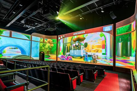 Pictures for customer story Hershey's Great Candy Expedition by Clair Global with UDX projectors