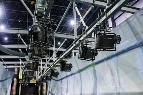 Pictures for customer story Hengdian Dream Bund theme park with Barco UDX