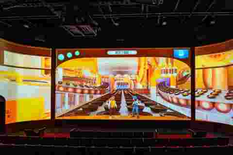 Pictures for customer story Hershey's Great Candy Expedition by Clair Global with UDX projectors
