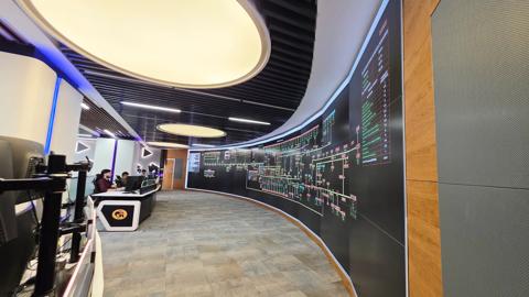 Gail Noida India customer story odl-721 control rooms rear-projection video wall