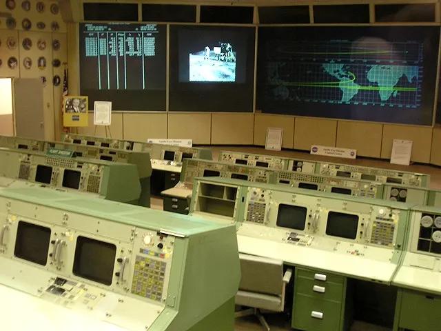 Control rooms: how to live up to the name - Barco