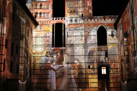 https://www.barco.com/en/Customer%20stories/2017/Q1/2017-03-01%20-%20Mapping%20Siena