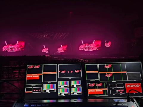 Pictures for customer story Barco EventMaster image processing on tour with K-Pop sensations BlackPink and BTS with partner GoodMedia
