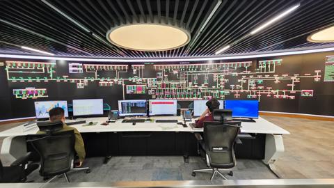 Gail Noida India customer story odl-721 control rooms rear-projection video wall