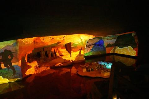 Huashan Mysterious Grottoes / Grottos, immersive night tour in the underground caves, pictures from customer story China