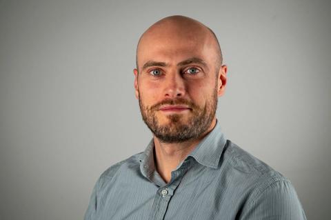 Headshot of mathieu dobbeleir vp products & solutions barco control rooms division