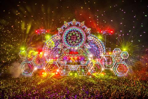 Projection mapping on a live events stage for Elrow Town festival with Barco UDX projectors