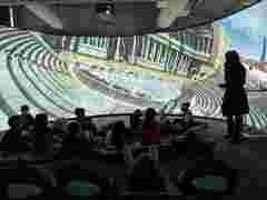 Immersive learning lab with 4K projections sparks creative thinking at PEAK Institute - pictures for customer story