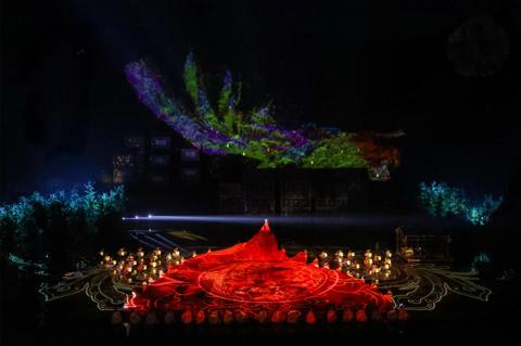 Pictures for customer story Peach Blossom Bamboo Sea Illusion in China with Barco G100 and UDX projectors