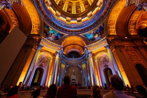 Pictures for customer story Aura Invalides Moment Factory

always mention copyright AURA Invalides – Moment Factory
