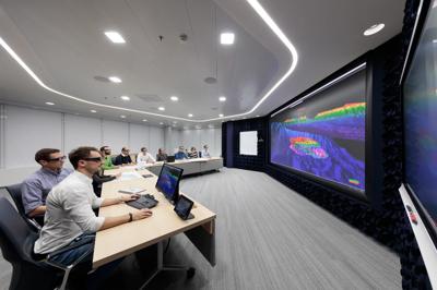 Barco projector displaying vibrant colors on a screen - OMV 8155 Edit.