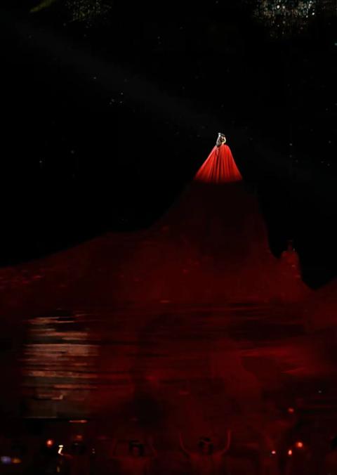 Pictures for customer story Peach Blossom Bamboo Sea Illusion in China with Barco G100 and UDX projectors