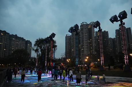 Customer story pictures projection mapping Jiang'an River floor projection