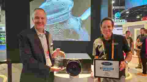 Projector Central awards I600 with Best of InfoComm Show award at InfoComm 2024 Barco booth