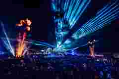 CPL Dragonfly projection shines at Glastonbury festival 2025 with Barco projectors