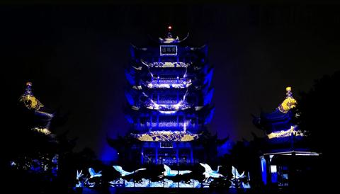 Customer story
Customer reference 

Barco UDX (UDX-40K) lighting up the Yellow Crane Tower in Wuhan, China for magic light show