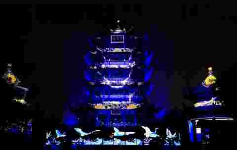 Customer story
Customer reference 

Barco UDX (UDX-40K) lighting up the Yellow Crane Tower in Wuhan, China for magic light show
