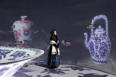 Barco illuminates the digital art of the Forbidden City - The Ways in Patterns – An Immersive Digital Exhibition from the Palace Museum powered by G50 and I600 projectors