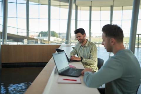 Optimized by JPEGmini 3.18.4.211102121-AP 0xcee7c945