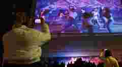 Pictures customer story Immersive pop-up digital art installations on tour in the San Francisco Bay area - IAA Immersive Arts Alliance Mobile Light Art Station