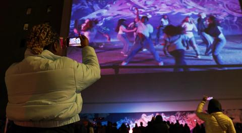 Pictures customer story Immersive pop-up digital art installations on tour in the San Francisco Bay area - IAA Immersive Arts Alliance Mobile Light Art Station