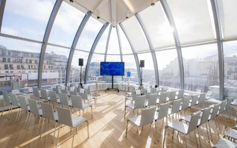 ClickShare enables seamless video meetings and high-end events in Paris
