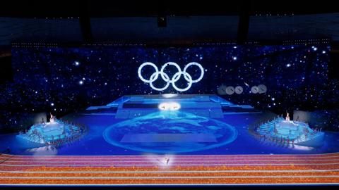 Customer story pictures 
100th anniversary of Communist Party China
Projection mapping with 150 UDX-4K40