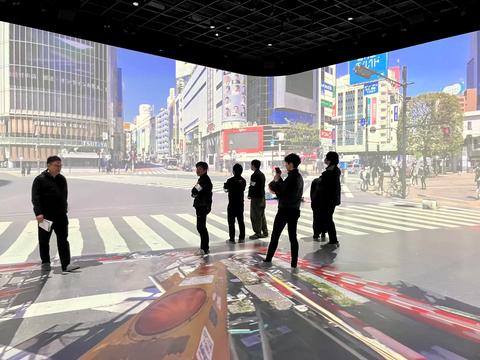 Ritsumeikan University in Japan established the Crossverse Innovation Commons with Barco I600-4K15